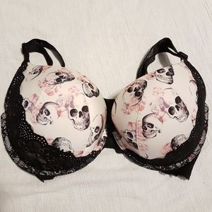 Torrid Push Up Plunge Skull bra 38F